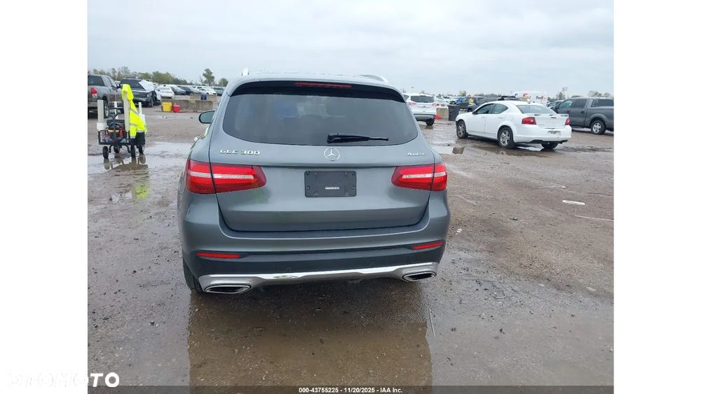 Mercedes-Benz GLC - 8