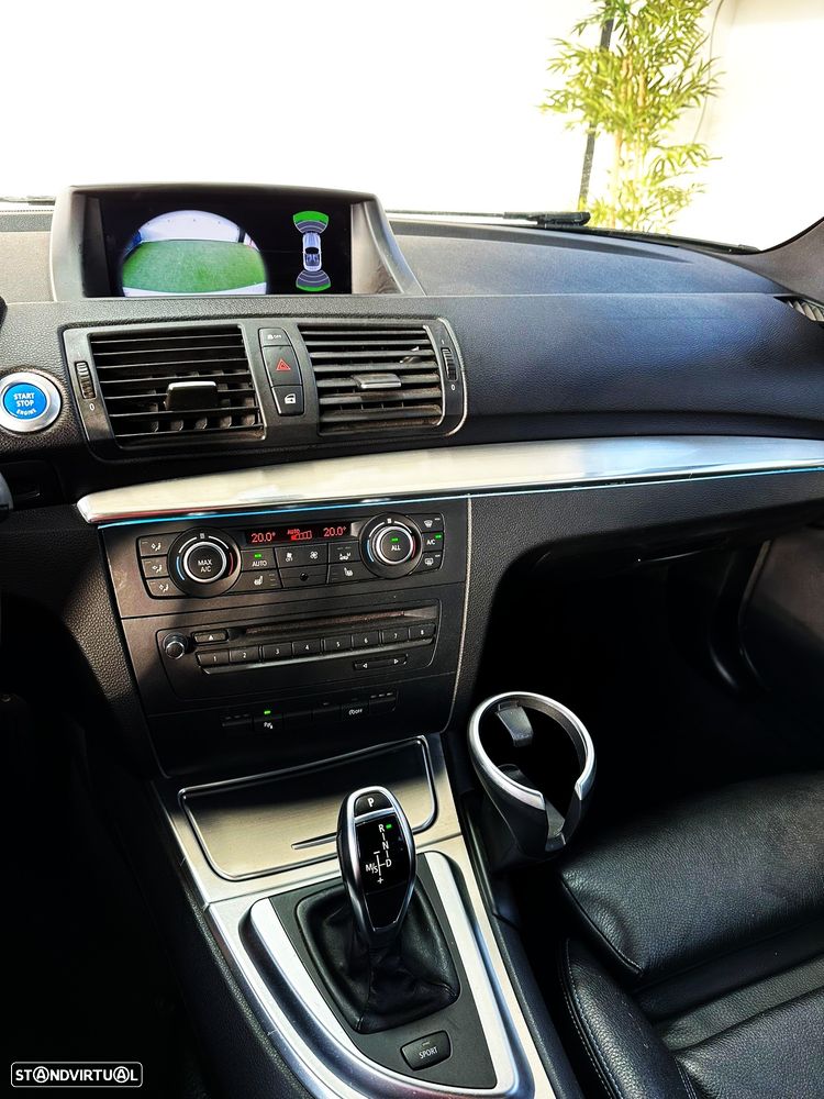 BMW 135 i Coupe Aut. Limited Edition Lifestyle c/ M Sport Pack - 21