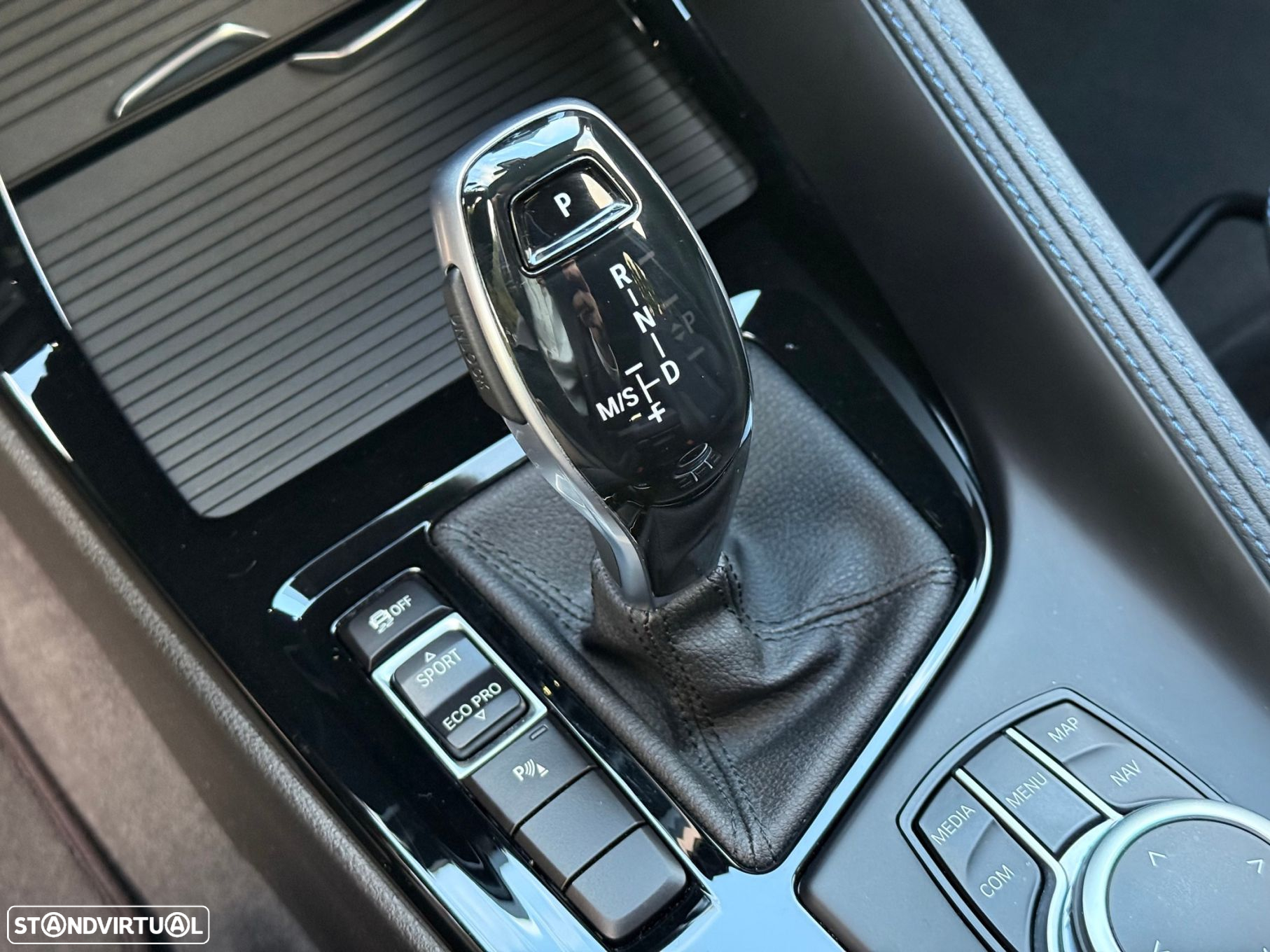 BMW X2 18 d sDrive Auto Pack M - 41
