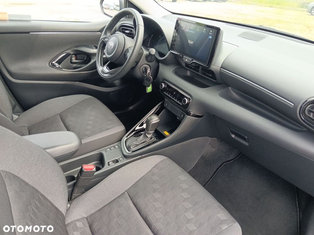 Toyota Yaris Hybrid 1.5 Style - 11