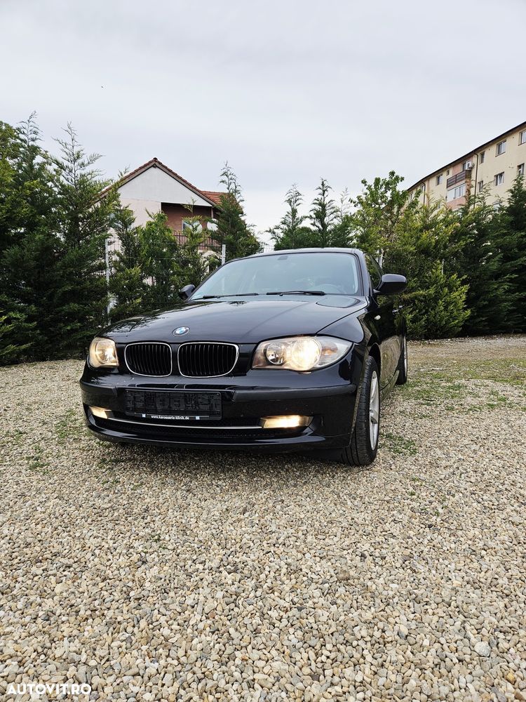 BMW Seria 1 118i - 1