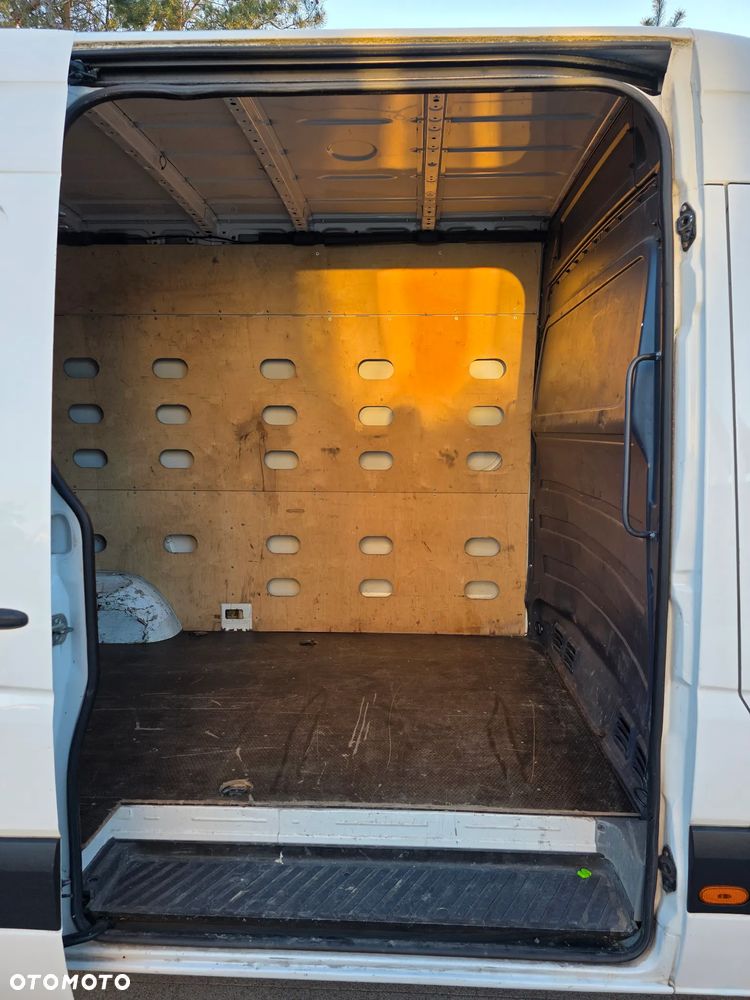 Volkswagen Crafter - 33