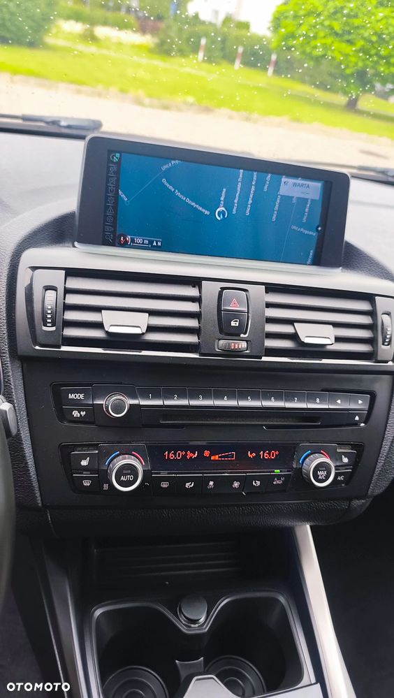 BMW Seria 1 120d Sport Line - 9