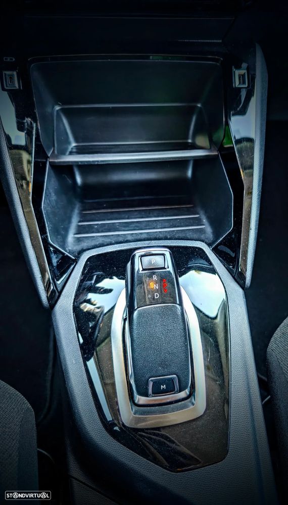 Peugeot 208 1.2 PureTech GT Line EAT6 - 12