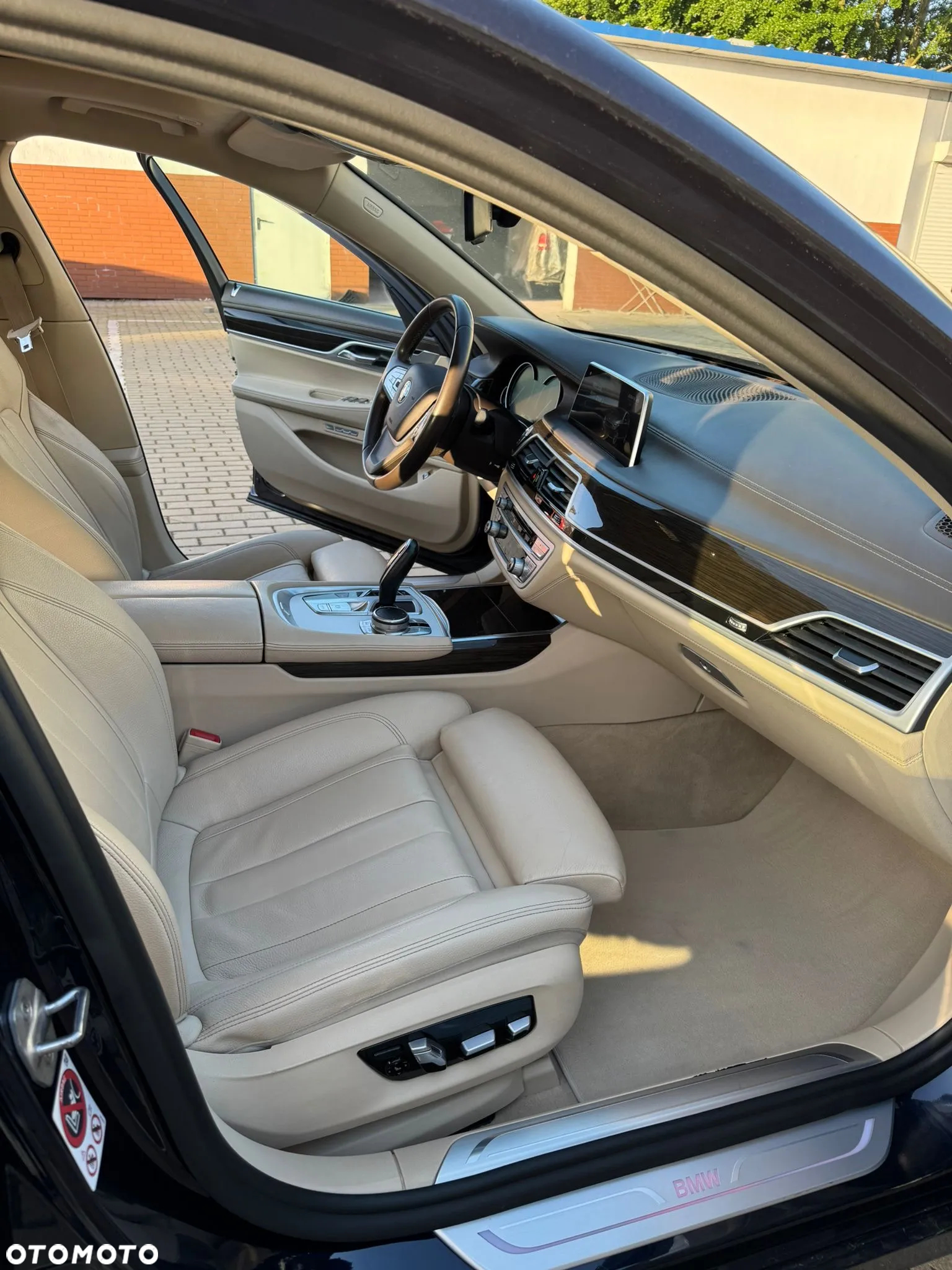 BMW Seria 7 730Ld xDrive - 11