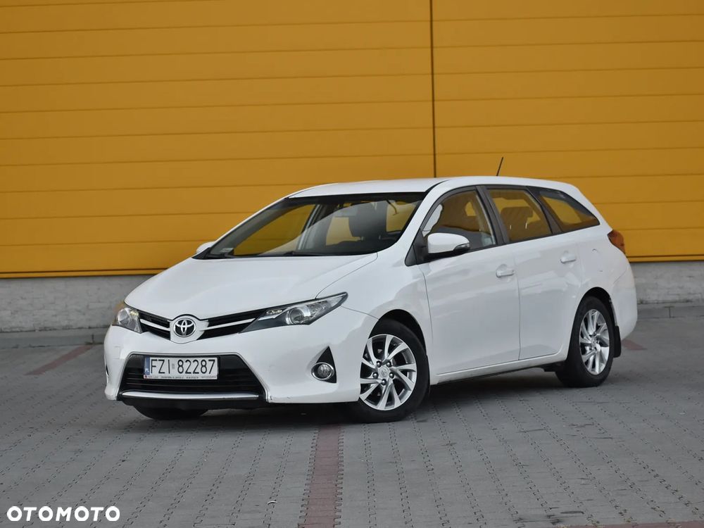Toyota Auris 1.4 D-4D Active - 6