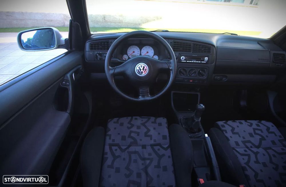 VW Golf Cabriolet 1.6 - 10