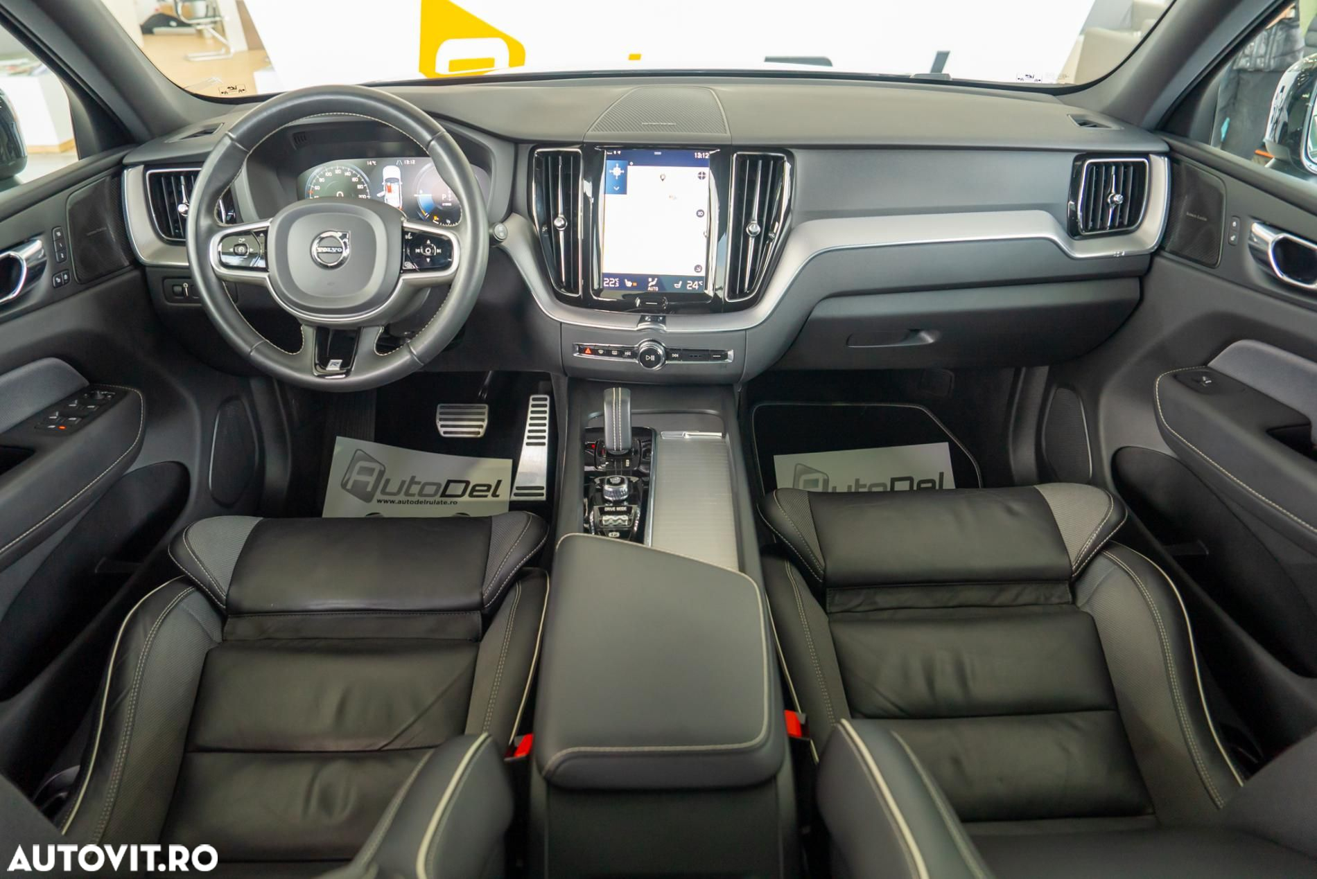 Volvo XC 60 T8 Twin Engine AWD Geartronic RDesign - 6