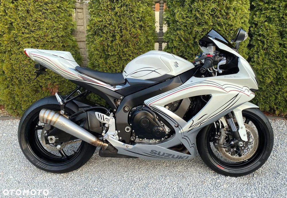 Suzuki GSX-R - 3