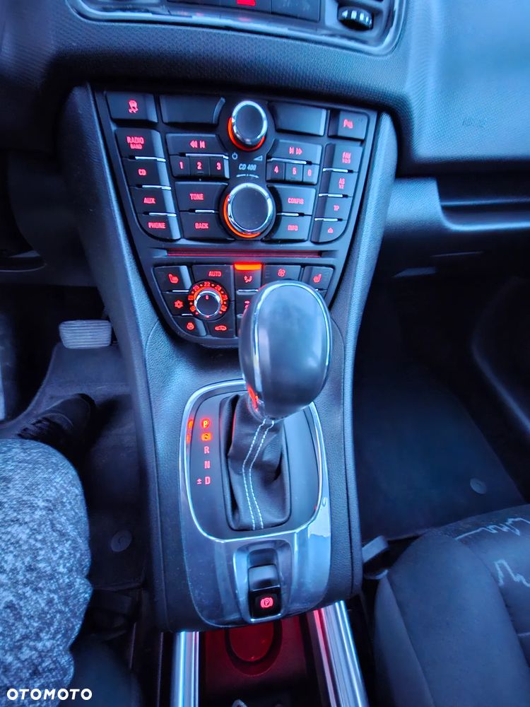 Opel Meriva - 10