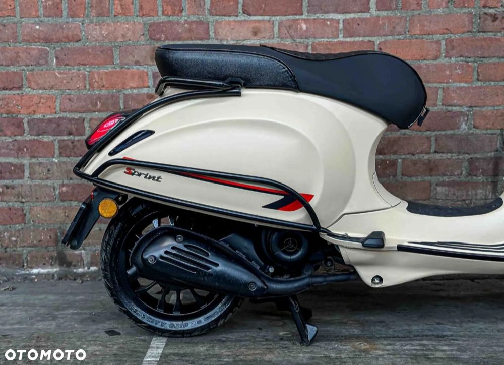 Vespa Sprint - 12