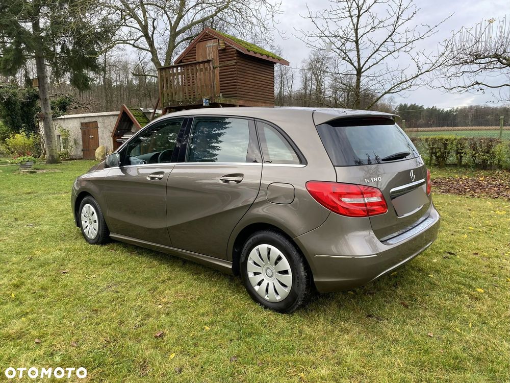 Mercedes-Benz Klasa B 180 7G-DCT - 3