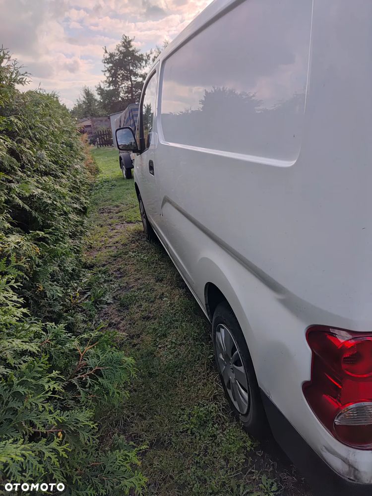 Nissan NV200 - 16