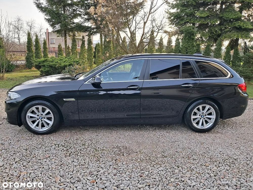 BMW Seria 5 525d xDrive Sport-Aut Modern Line - 4