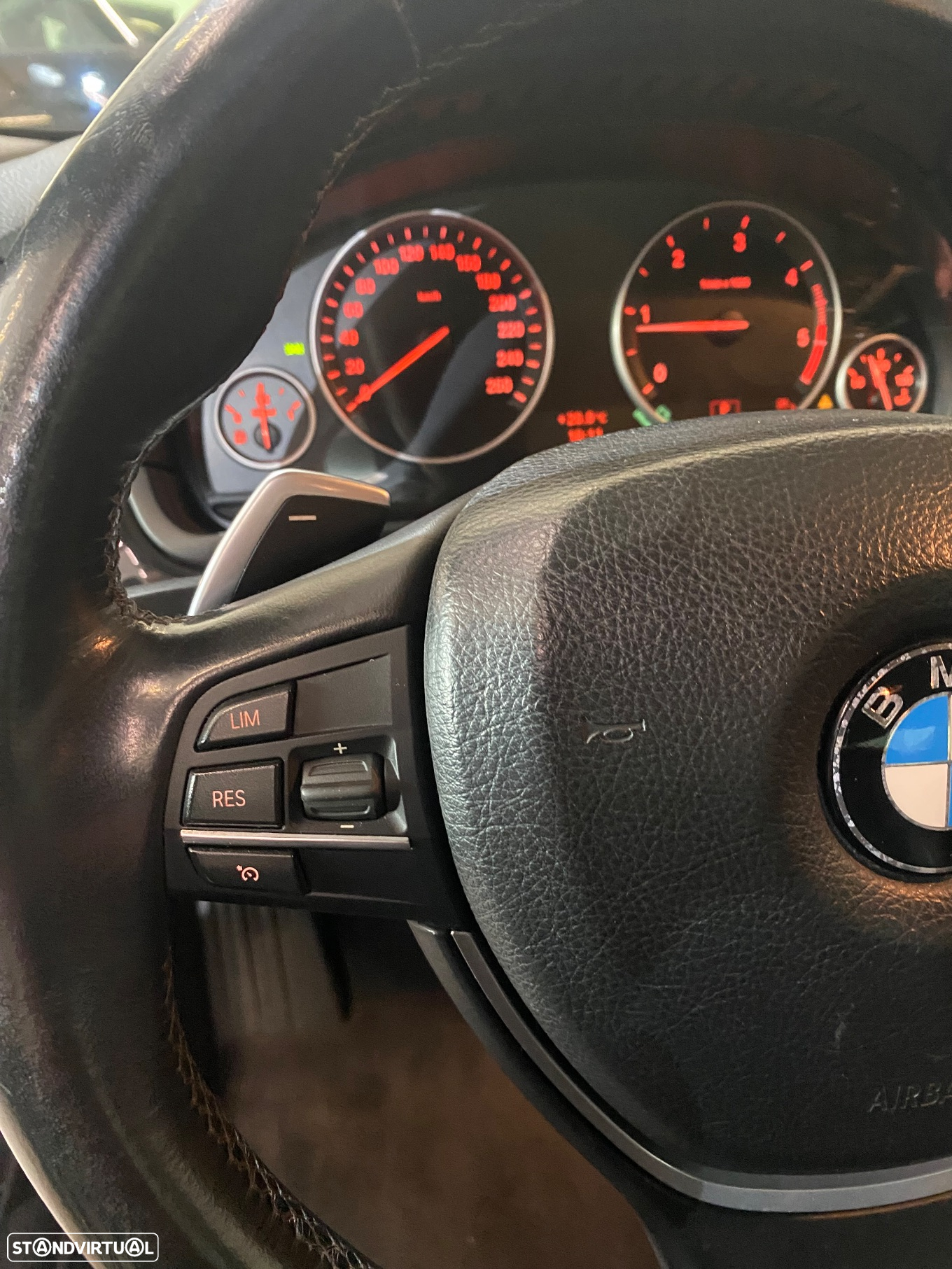 BMW 520 d Exclusive Auto 123g - 11