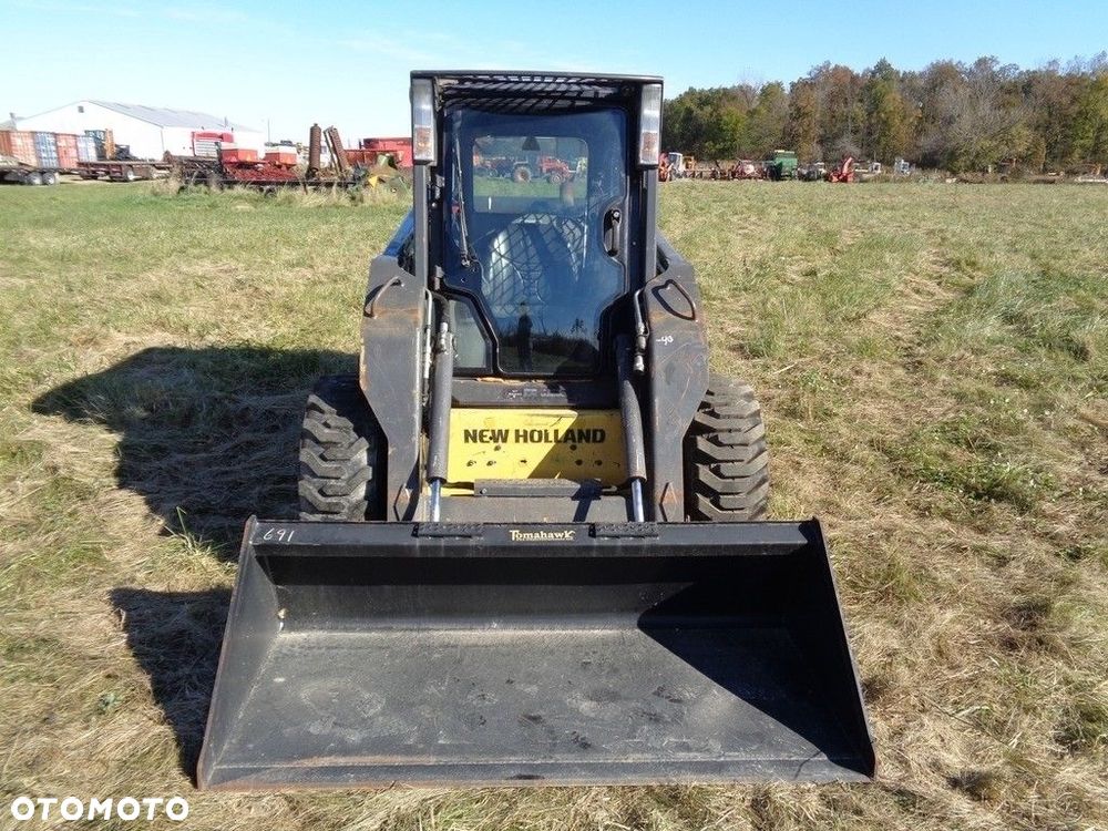 New Holland 2007 New Holland L185 Skid Steer CabHeatAir Pilot CTRLS 2 SPD 2 480 godzin-4200 ładowarka burtowa - 1