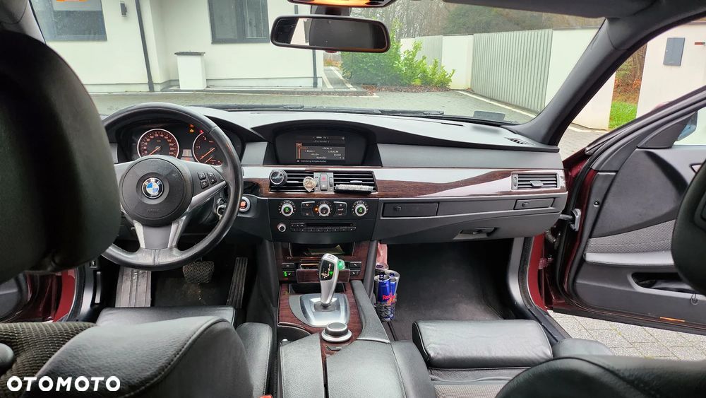 BMW Seria 5 525xd - 10