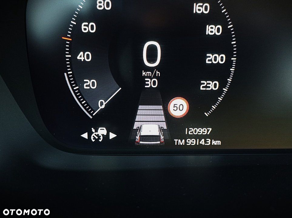 Volvo XC 40 - 28