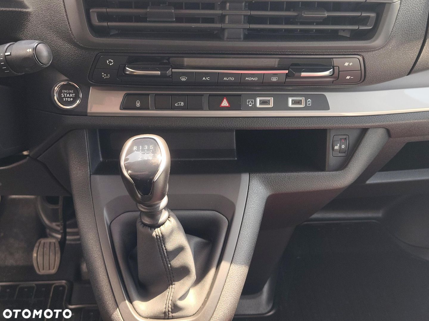 Toyota PROACE - 15
