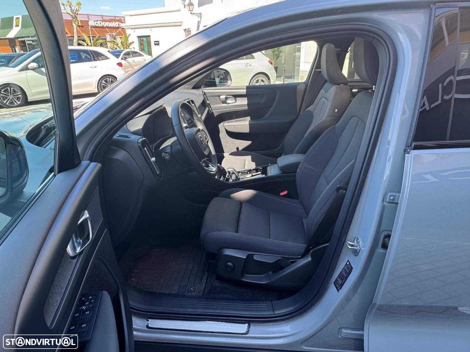 Volvo C40 Recharge Extended Range Plus - 8