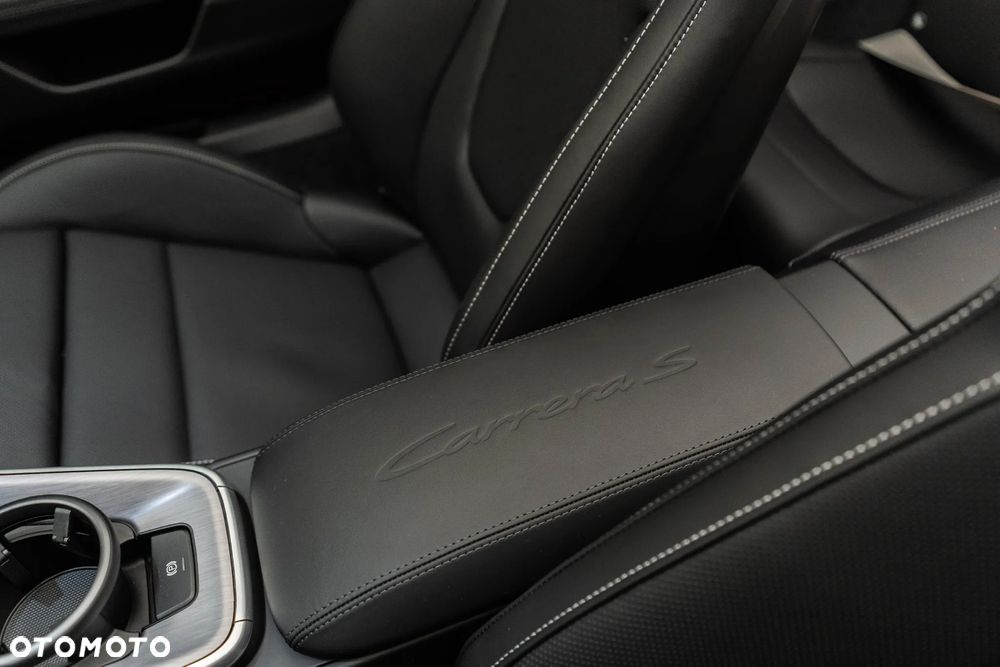 Porsche 911 Carrera S - 36