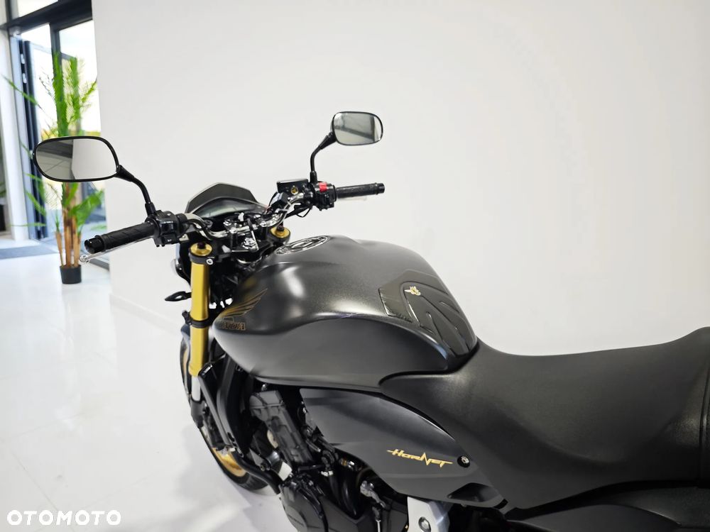 Honda Hornet - 17