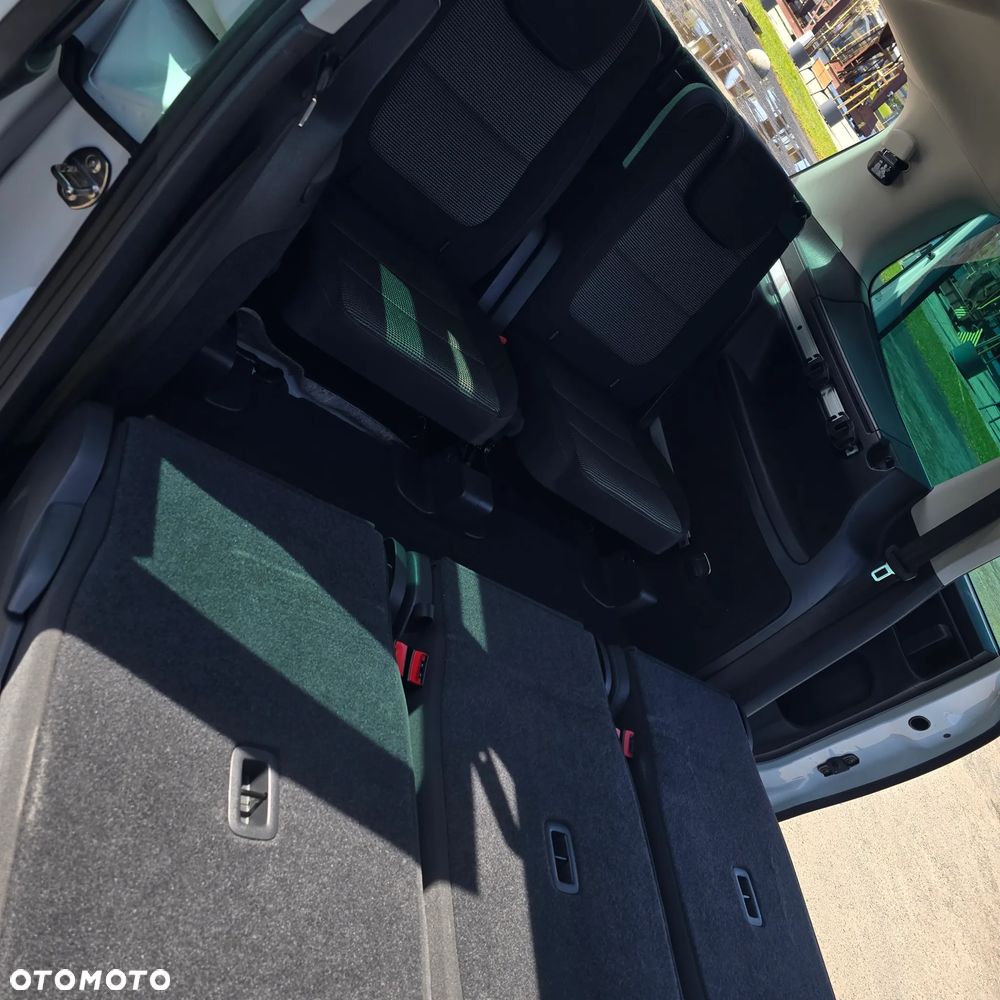 Volkswagen Sharan - 9