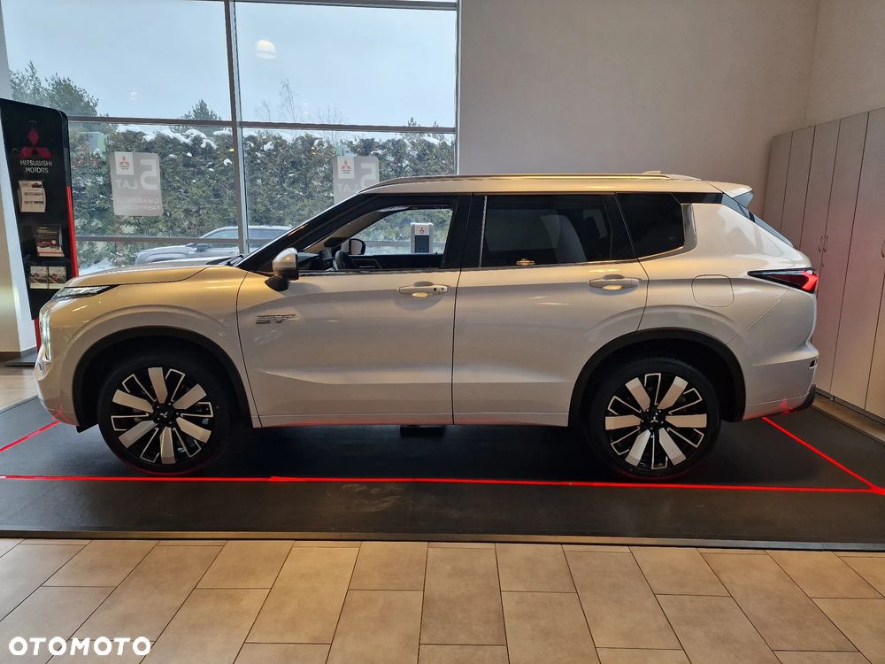 Mitsubishi Outlander Instyle - 4