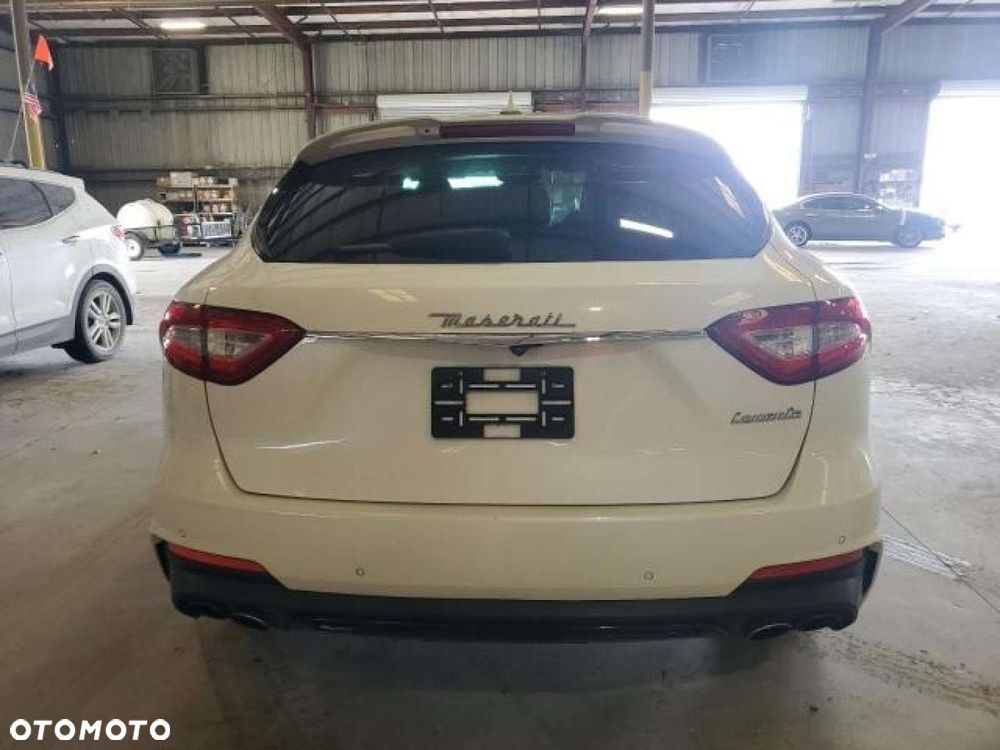 Maserati Levante - 4