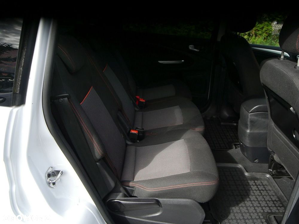 Ford Galaxy 2.0 TDCi Titanium - 27