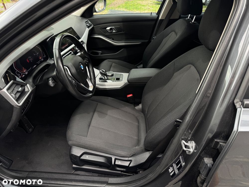 BMW Seria 3 318d Business Edition - 20