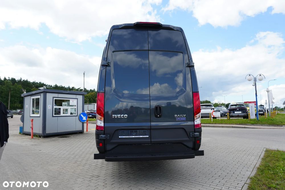 Iveco Daily 65C18HA8 V - 11
