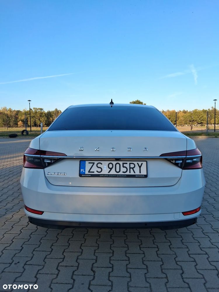 Skoda Superb 2.0 TDI SCR Style DSG - 6