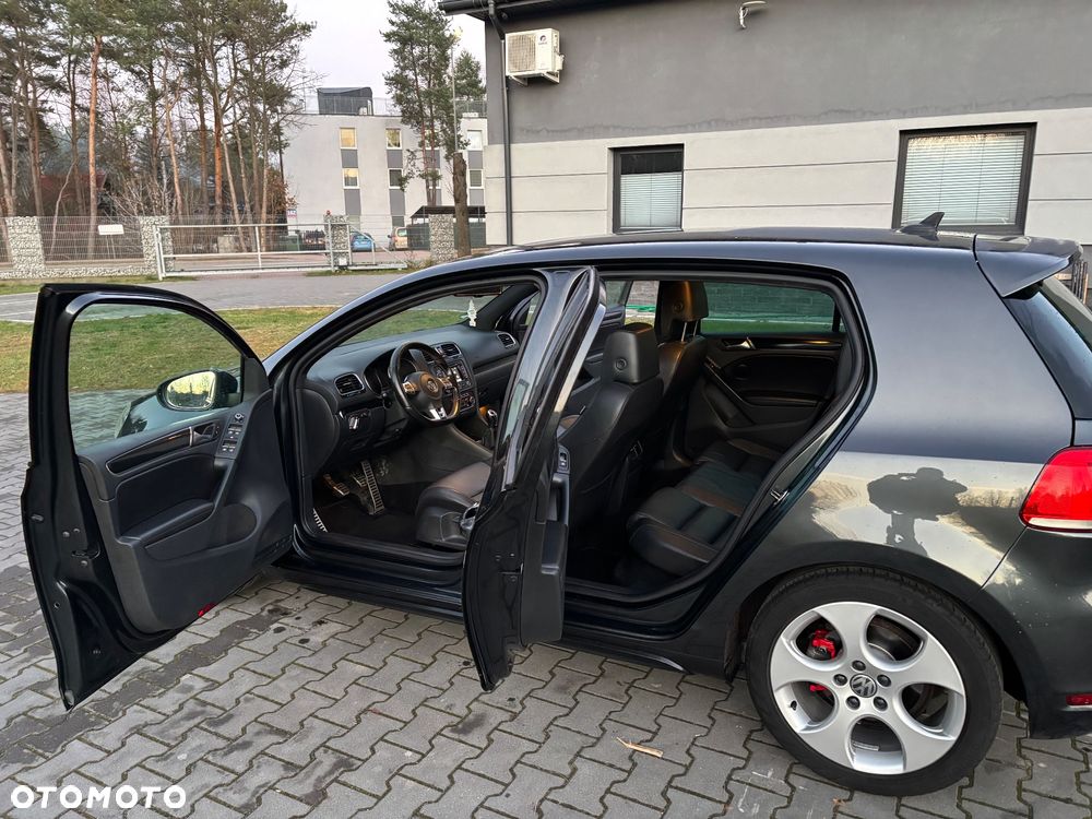 Volkswagen Golf 2.0 GTI - 21
