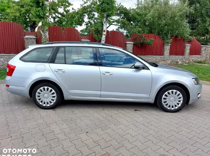 Skoda Octavia 2.0 TDI (Green tec) Ambition - 7