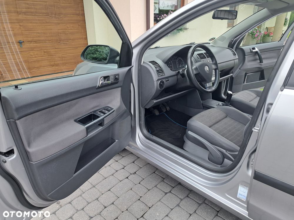 Volkswagen Polo 1.4 Tour Edition - 18