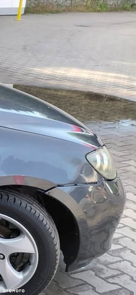 Mazda 2 - 8