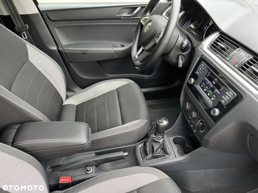 Skoda RAPID 1.2 TSI Ambition - 30