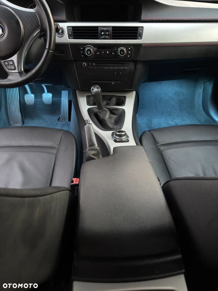 BMW Seria 3 - 22