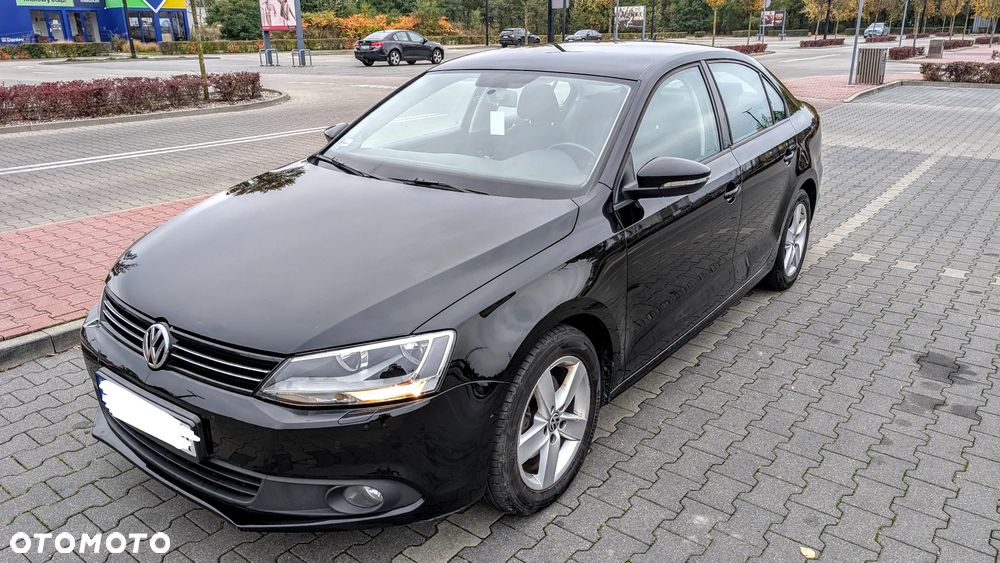 Volkswagen Jetta 1.6 TDI Comfortline - 6