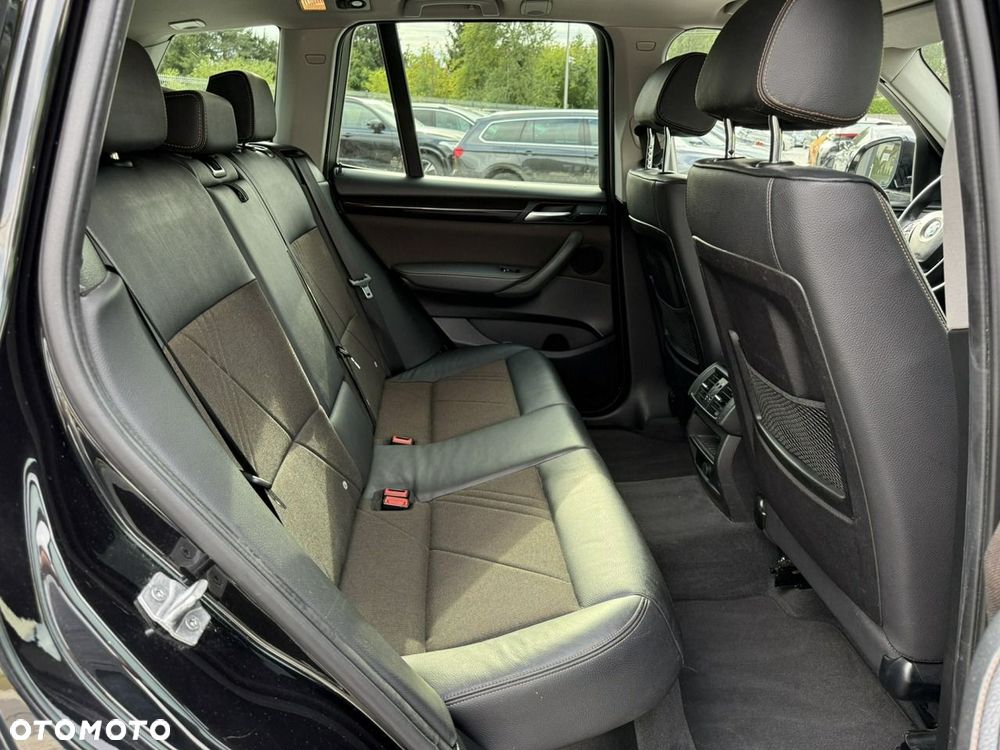 BMW X3 sDrive18d - 13