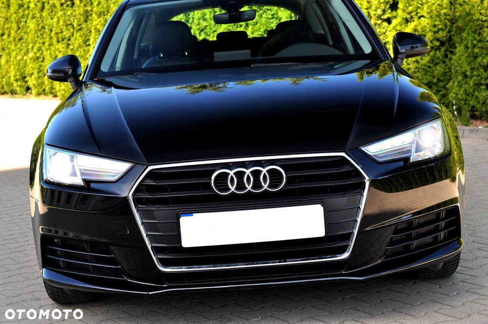 Audi A4 Avant 2.0 TDI Design - 6