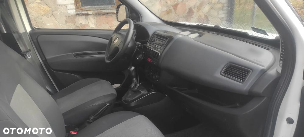 Fiat DOBLO multyat POLSKI SALON 1 WŁASCICIEL 5 OSÓB BEZWYPADKOWY - 7