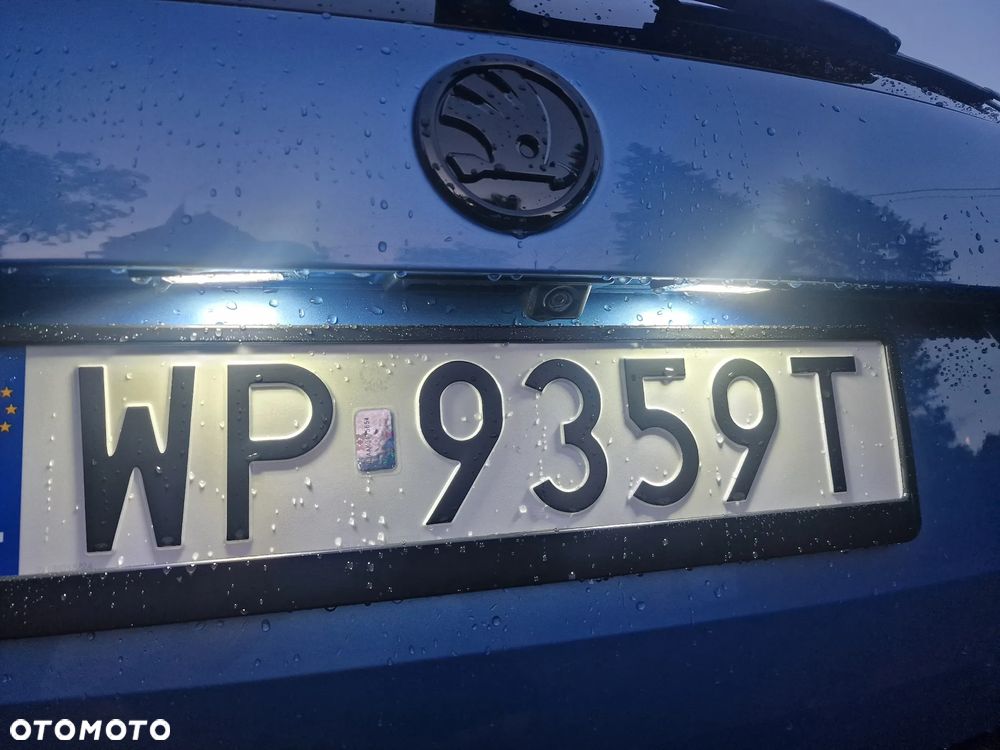Skoda Octavia 2.0 TDI DSG Sportline - 28