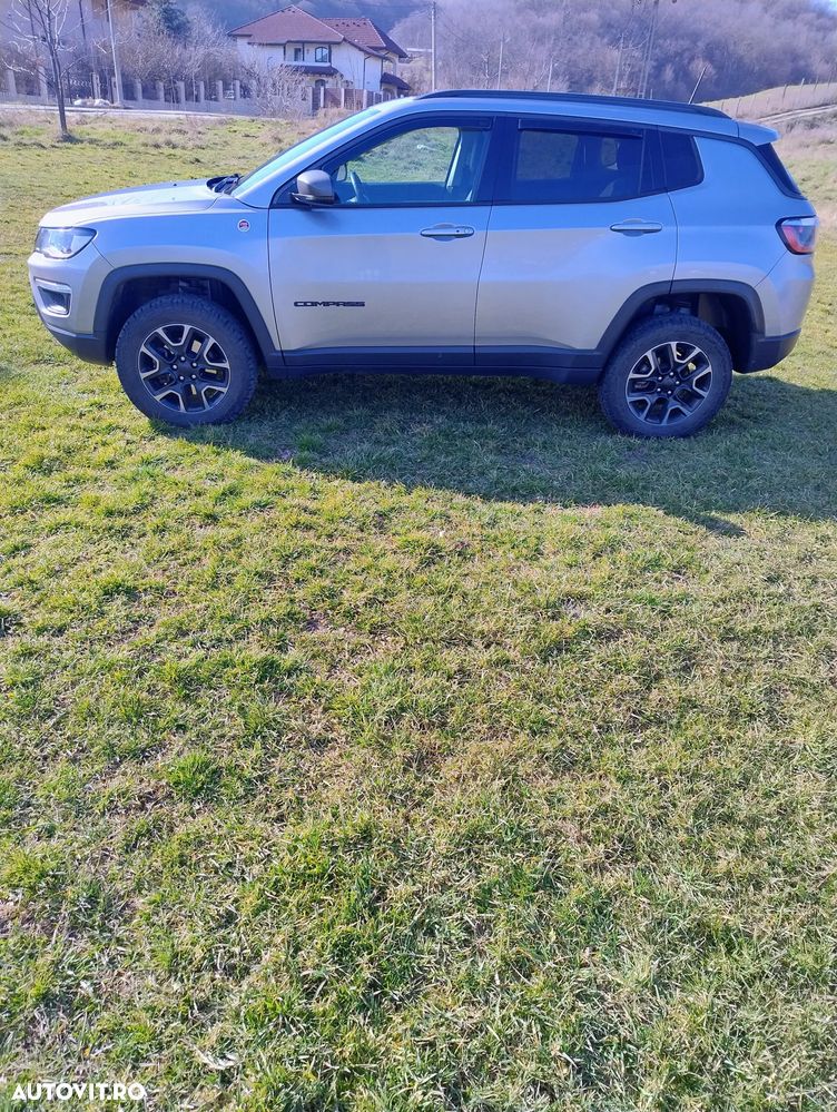 Jeep Compass 2.0 M-Jet 4x4 AT9 Low Trailhawk - 4