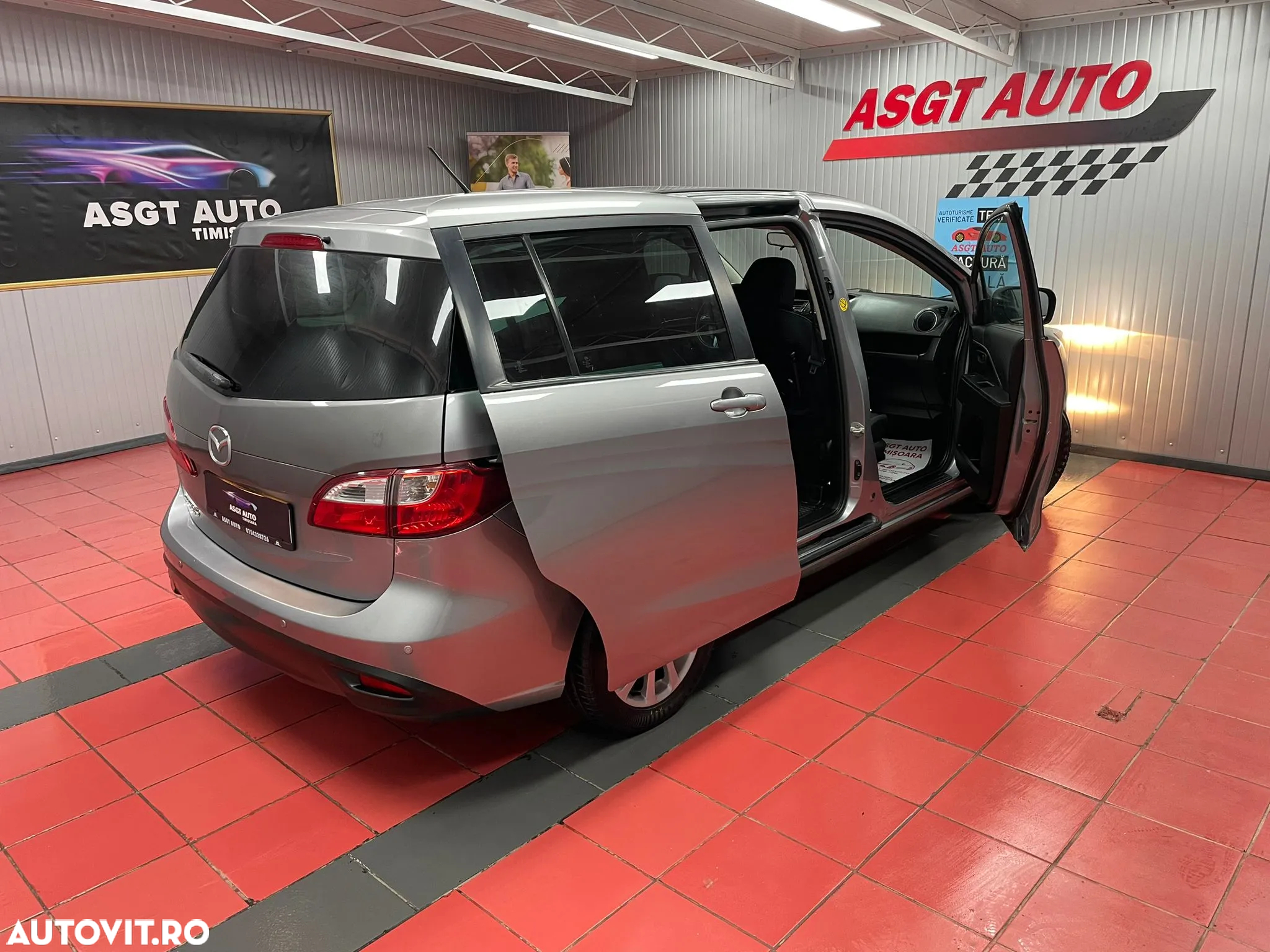 Mazda 5 - 19