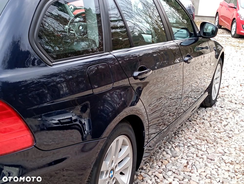 BMW Seria 3 318i Edition Sport - 8
