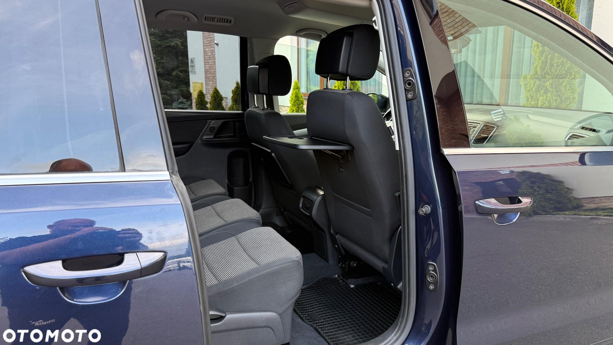 Volkswagen Sharan 2.0 TDI Comfortline DSG - 18