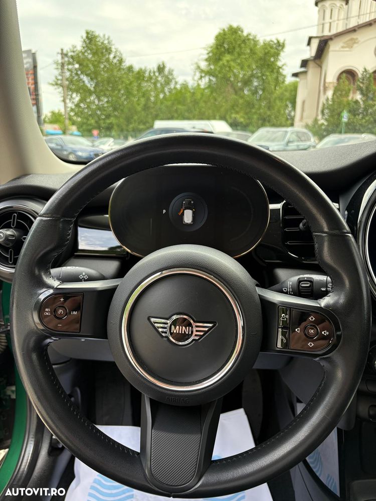Mini Cooper SE Essential Trim - 10