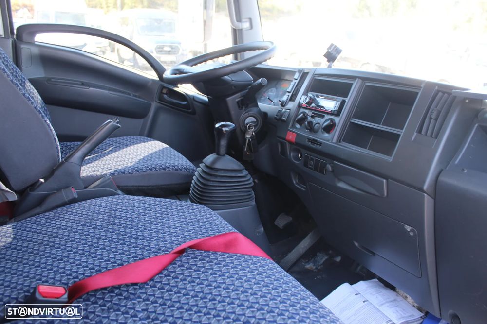 Isuzu N 35.150 // CONTENTOR + PLATAFORMA - 10